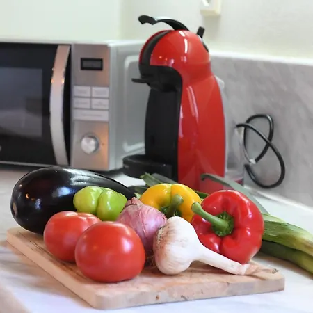 Laurel House Triandáros