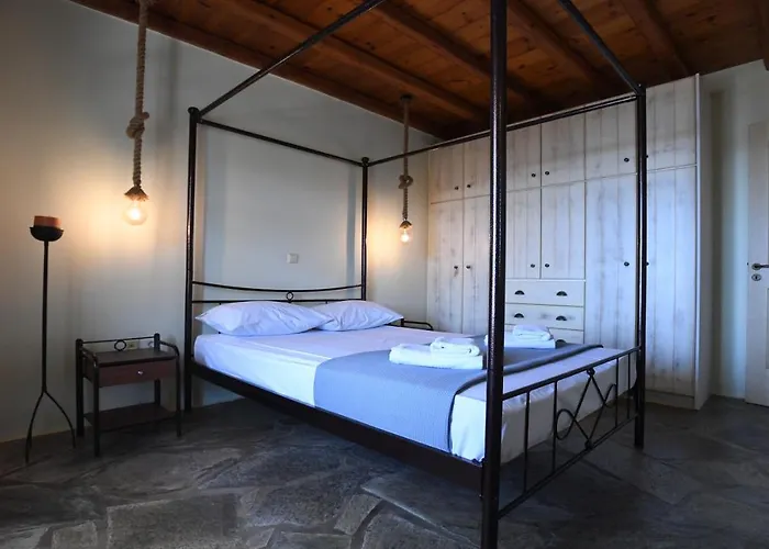 Holiday home Laurel House